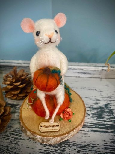 seasonal mouse