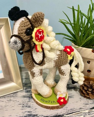 Crochet mounted horse
