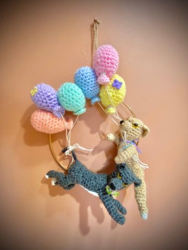 Crochet pet hanging hoop